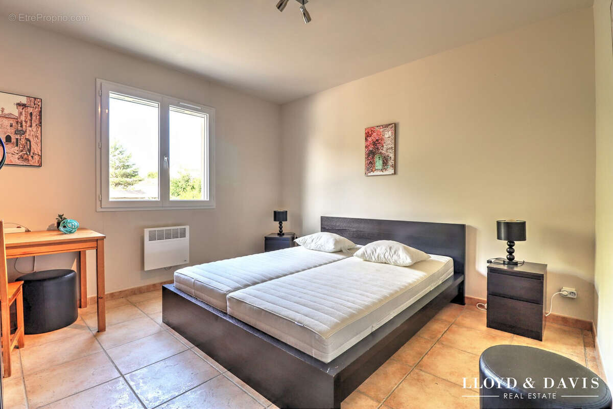 Maison à MEJANNES-LE-CLAP