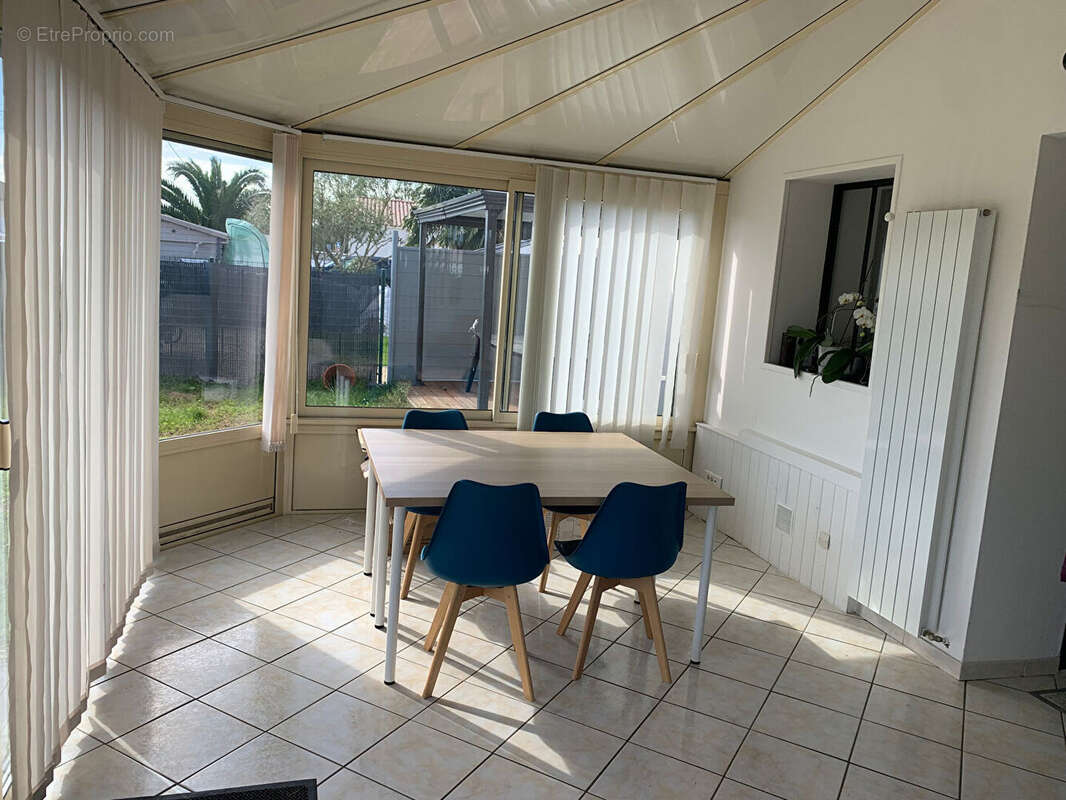 Maison à TONNAY-CHARENTE