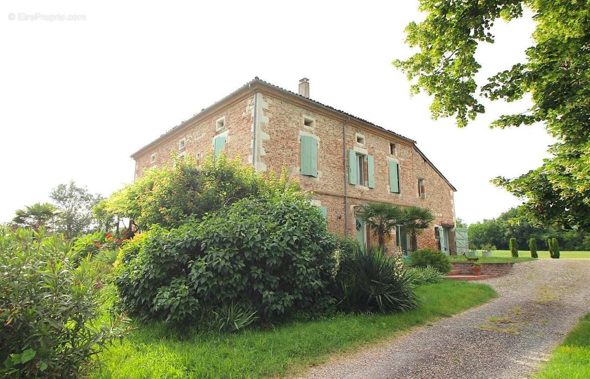Maison à AUVILLAR