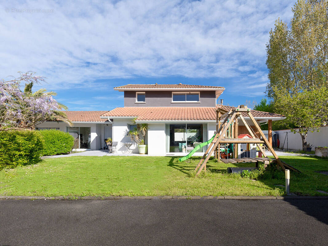 Maison à BENESSE-MAREMNE
