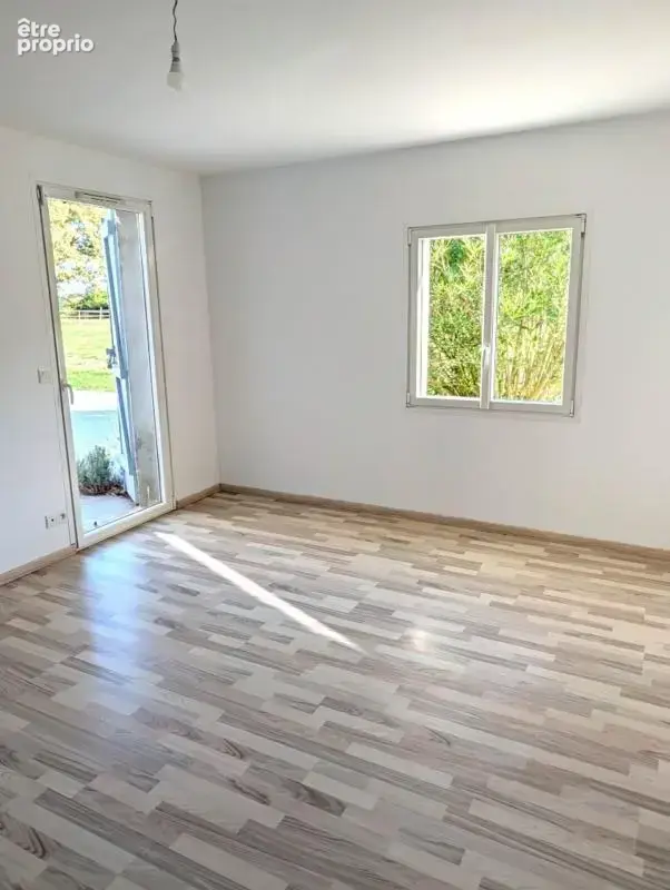 Grande maison de caractère totalement rénovée avec studio indépendant, grange et terrain idéal pour des chevaux à LAMOTHE - photo 15