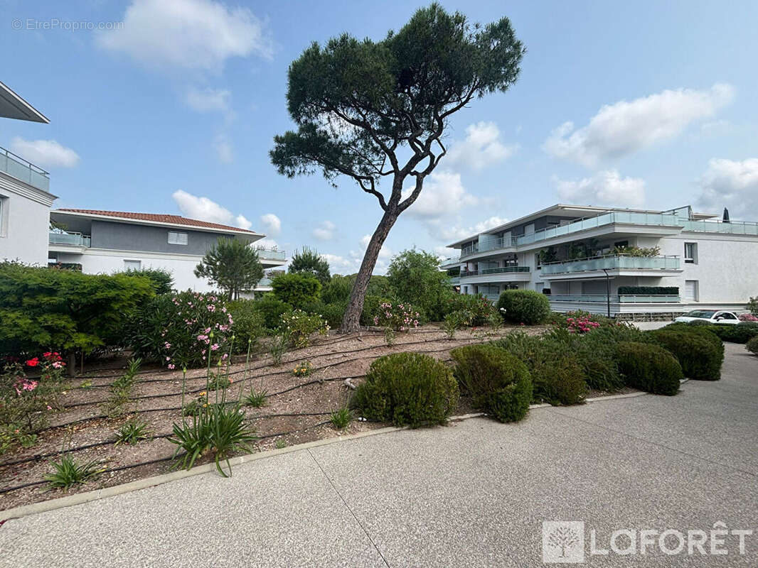Appartement à PUGET-SUR-ARGENS