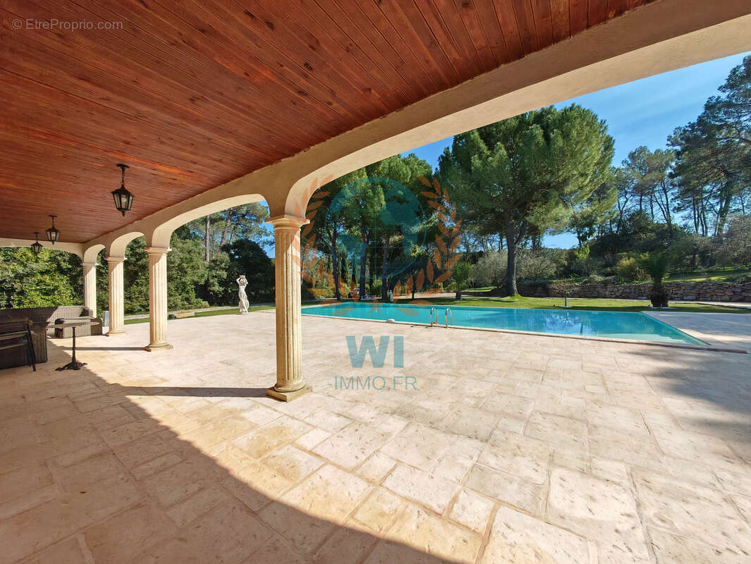 Propriété de charme avec piscine et dépendance - photo 6