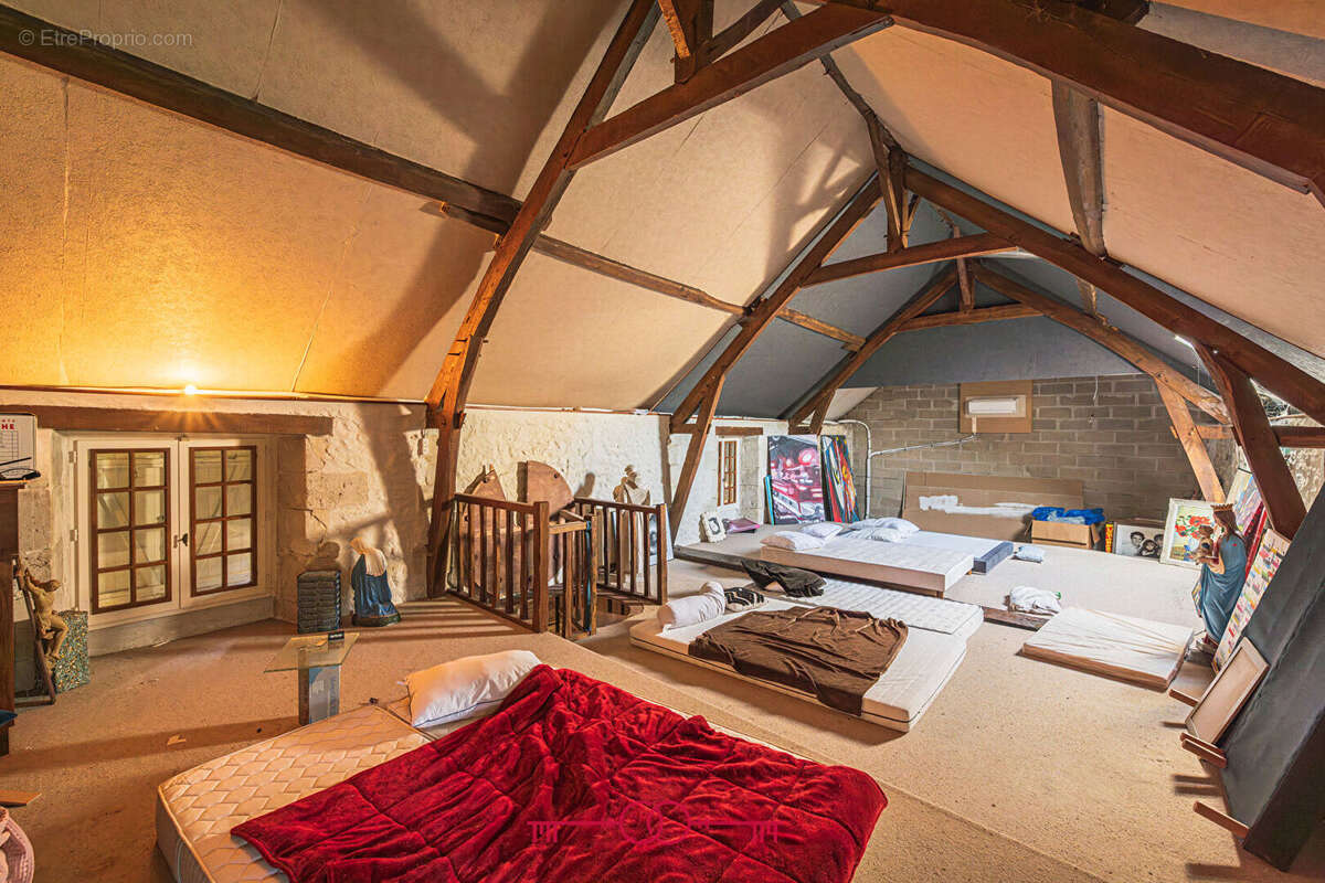 Maison à COULONGES-COHAN