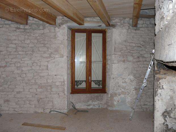 Maison à CASTELNAU-MONTRATIER