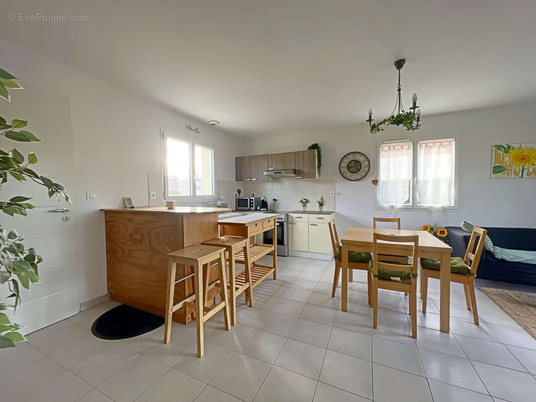 Maison à SAINT-LOUIS-DE-MONTFERRAND