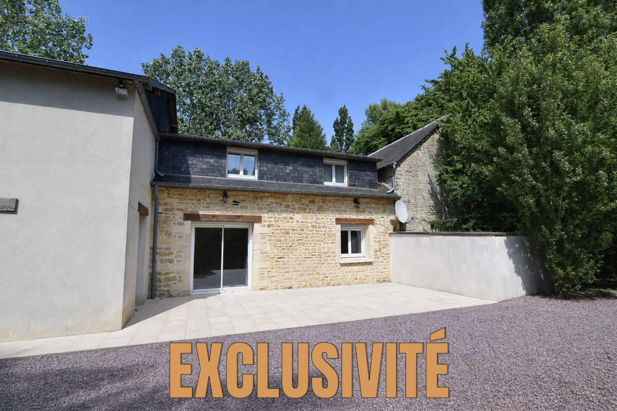 Maison à SAINTE-HONORINE-DU-FAY