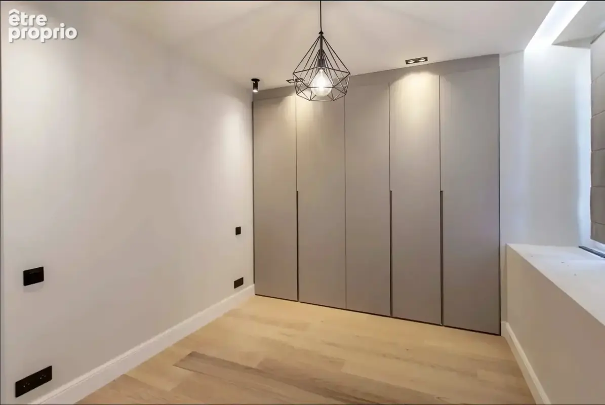 NICE VIEUX NICE/ Coulée Verte , Superbe T3 rénové de 70m2 - photo 8