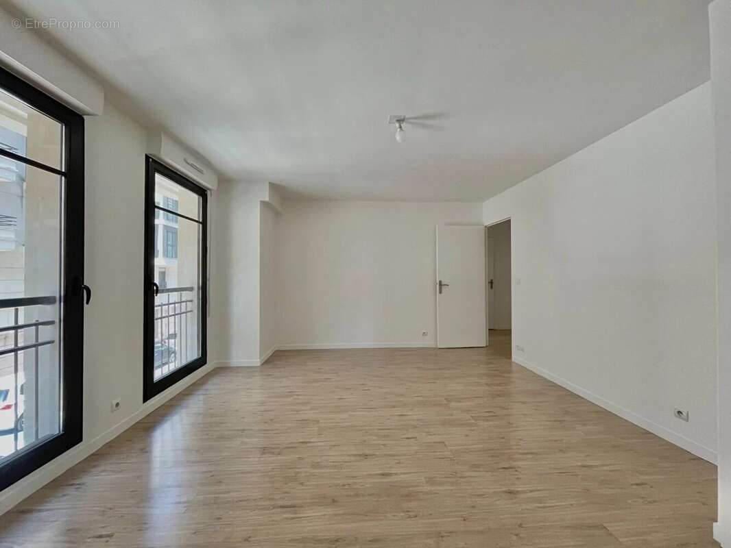 Appartement à SURESNES