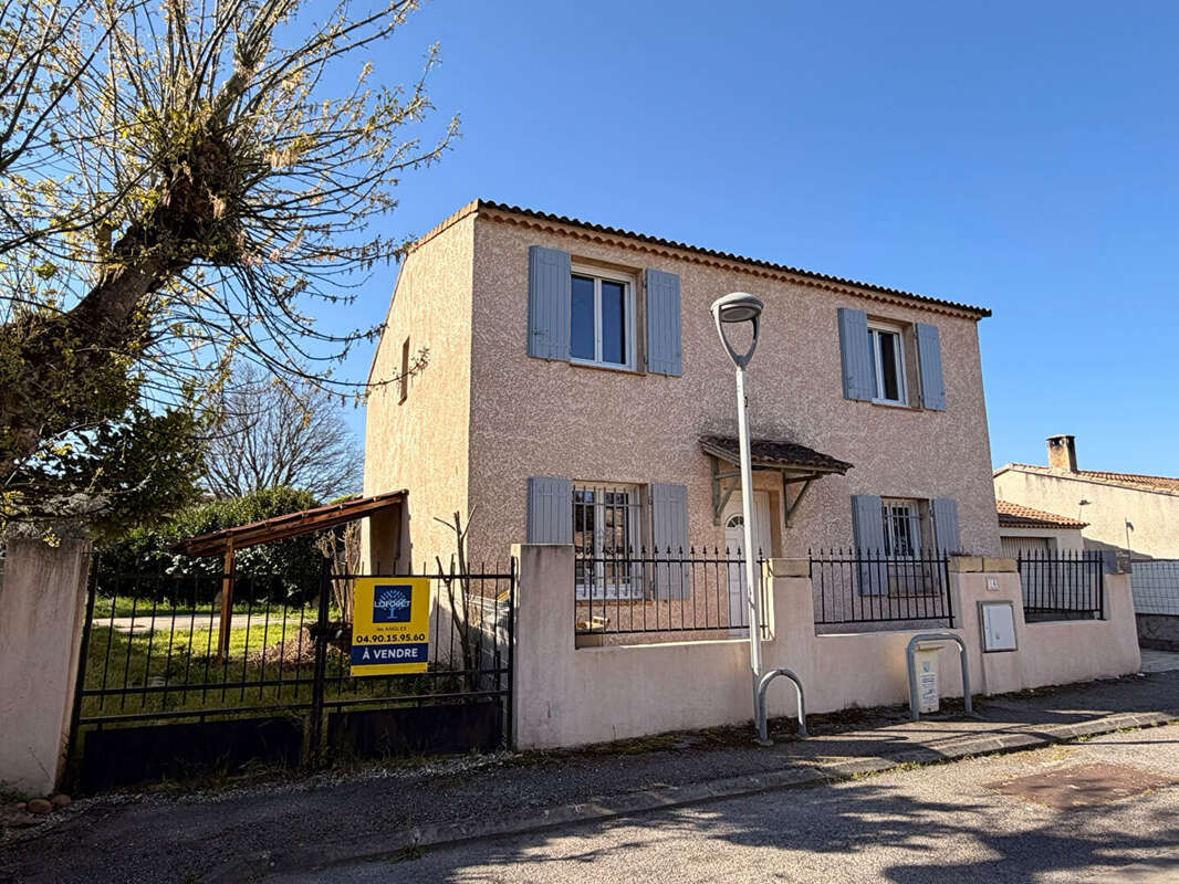 Maison à ROCHEFORT-DU-GARD