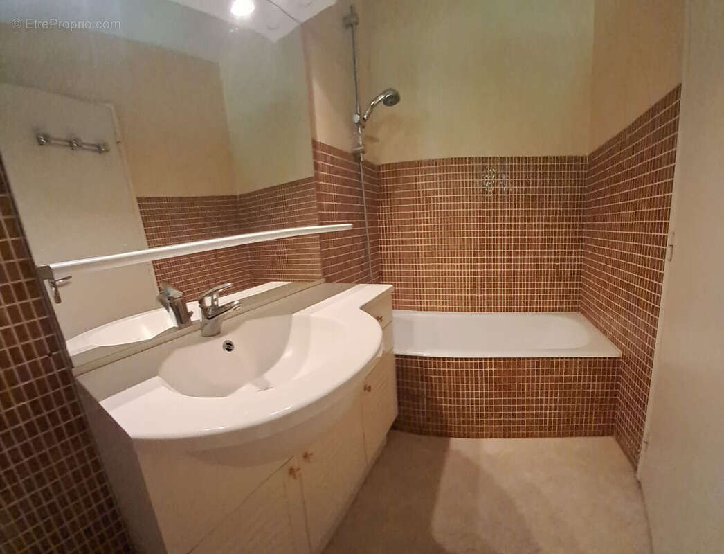 Maison à SAINT-JEAN