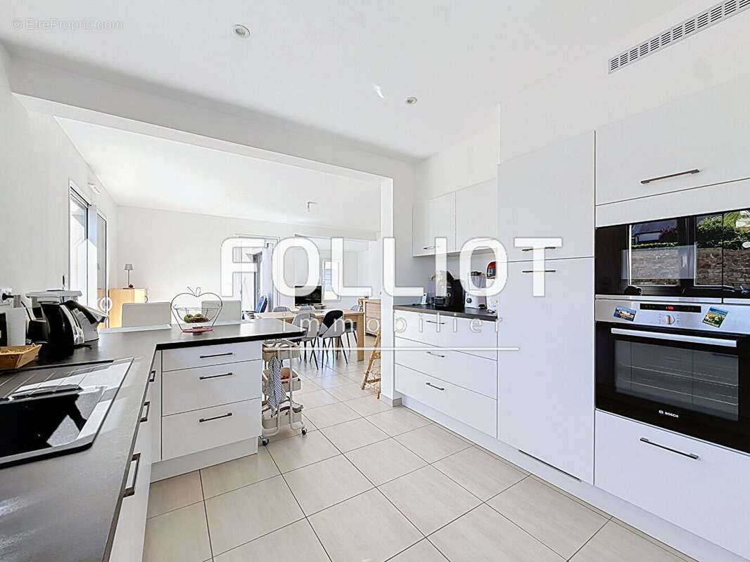 A vendre Maison 7 pièces à vendre à Saint Pair sur Mer - Réf. 12511AH - photo 3
