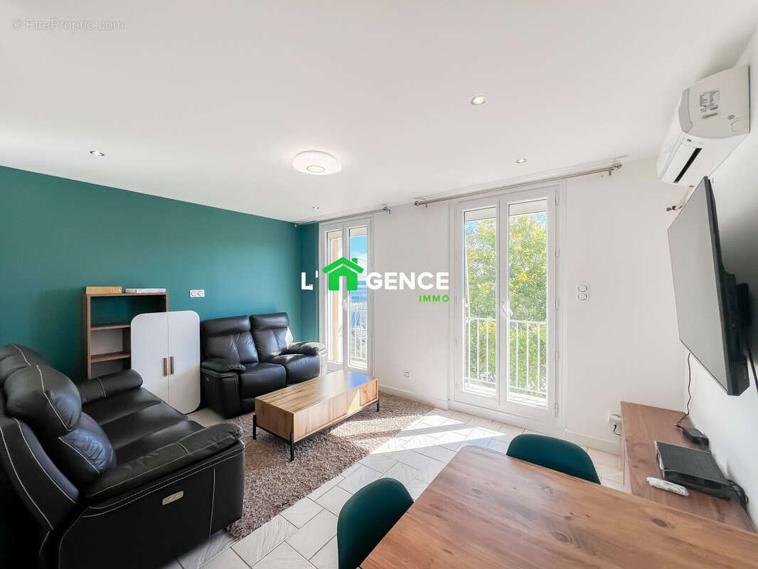 Appartement 66 m² à Martigues  - photo 5