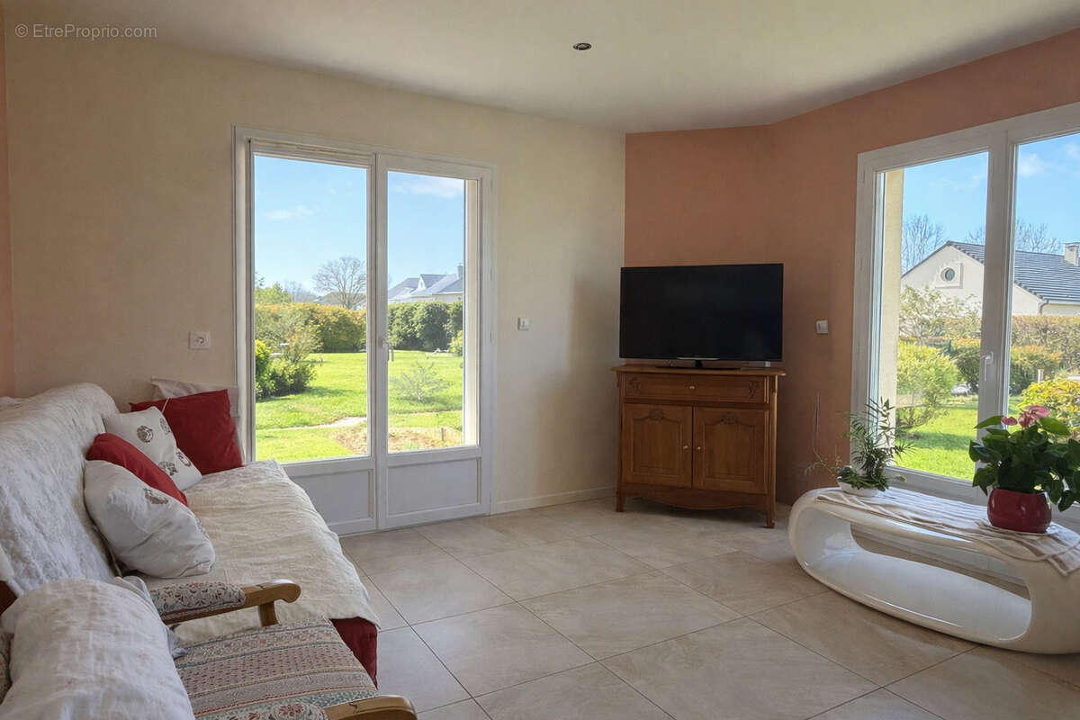 Maison de 2015 4 pièces 145 m2 - photo 2