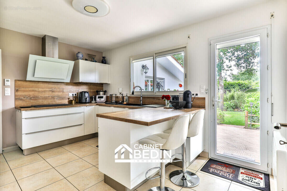 Maison 159 m² à Lugos  - photo 2