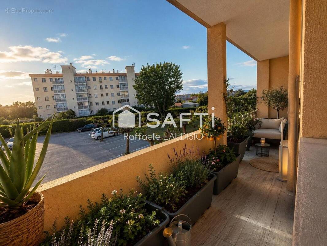 Photo 1 - Appartement à FREJUS