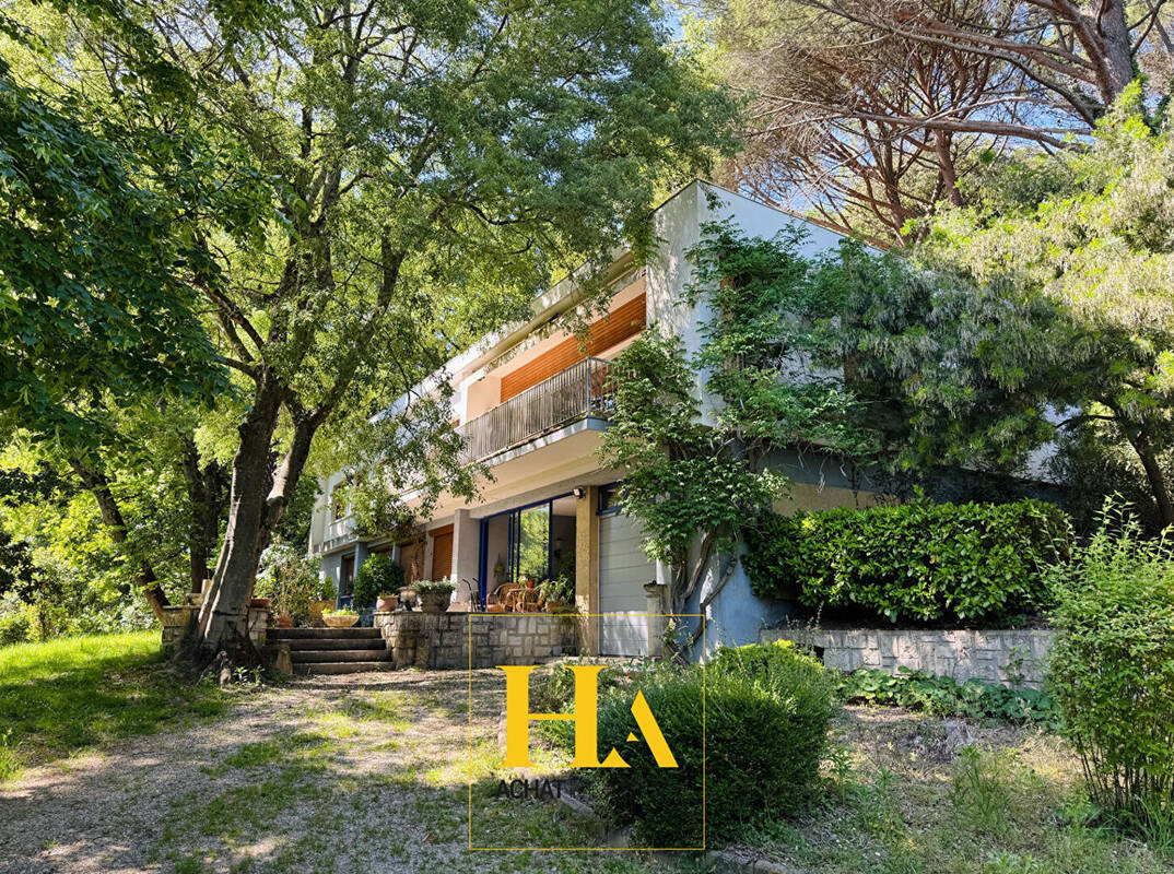 Maison à MONTELIMAR