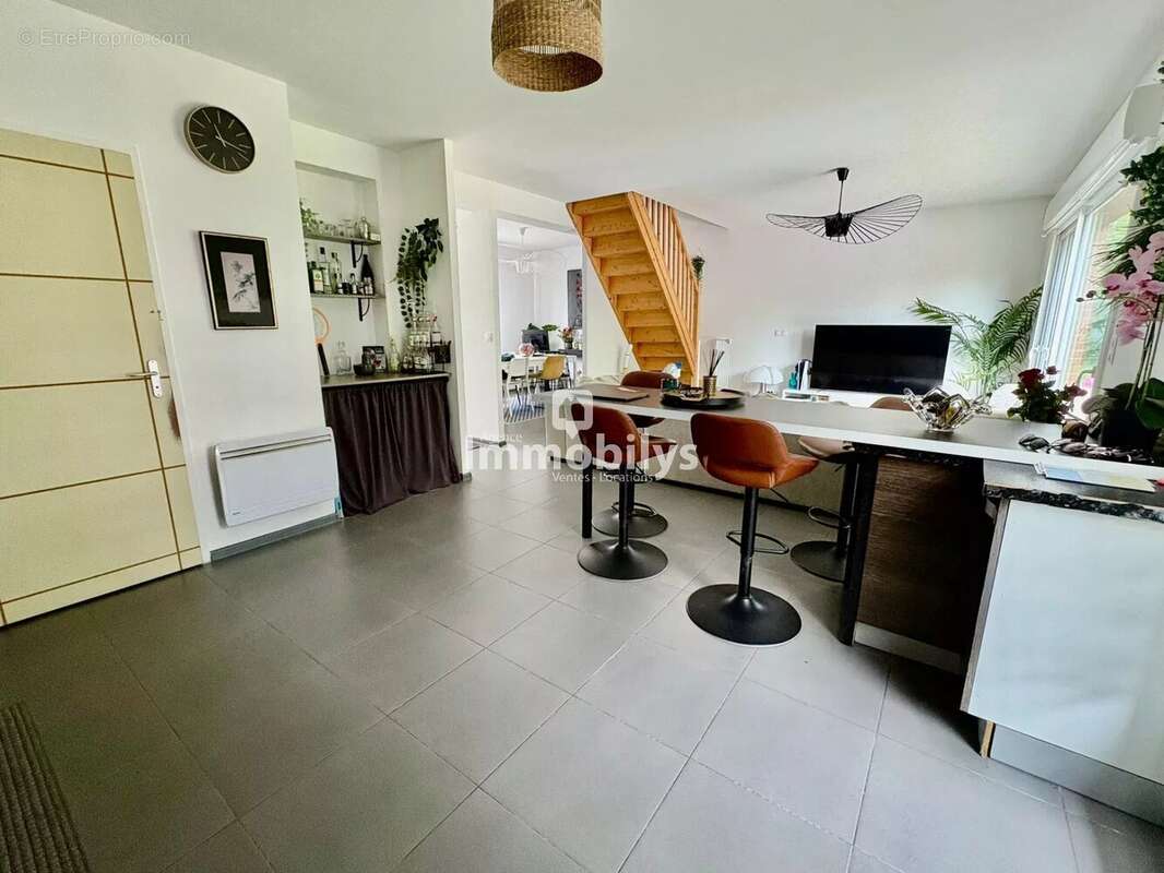 Maison à BEUVRY-LA-FORET