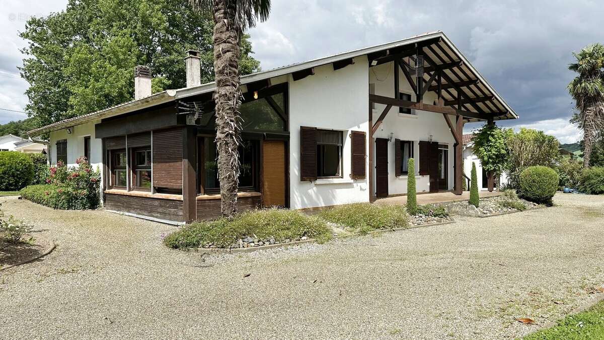 Maison à PEYREHORADE