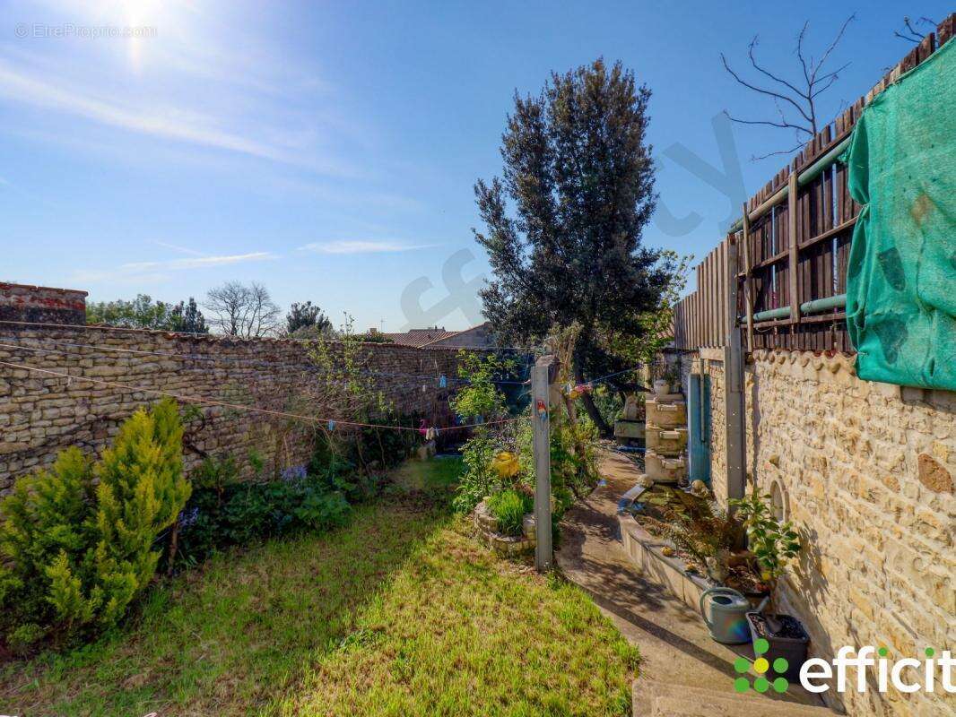 Maison à NIEUL-SUR-MER