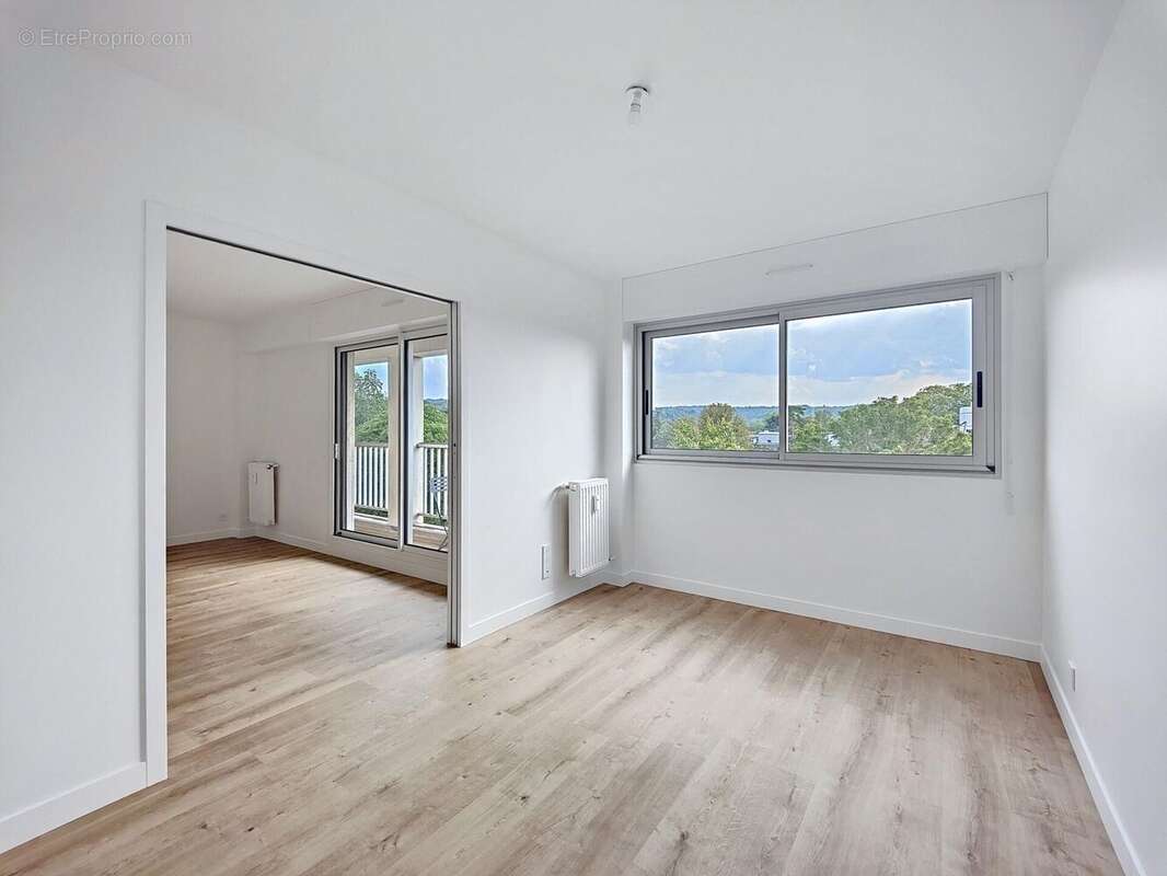 Appartement 89 m² à Rueil-Malmaison  - photo 4