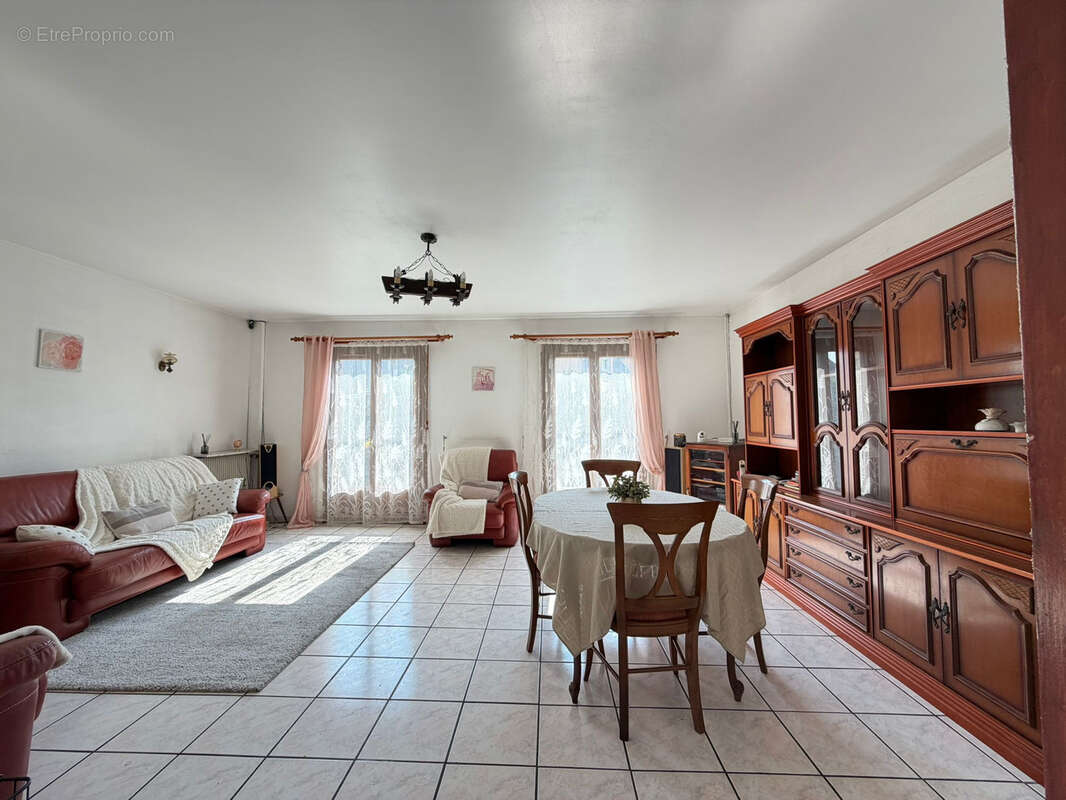 Maison à MITRY-MORY