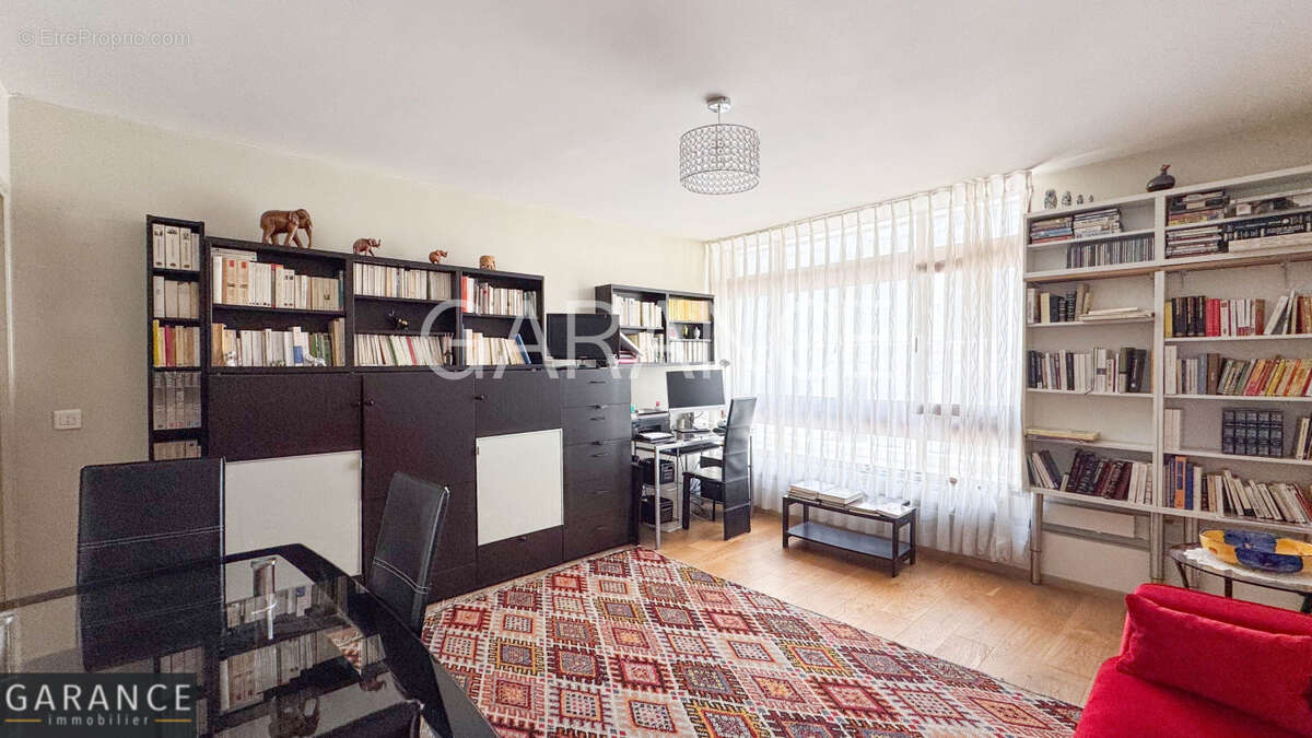 Appartement à PARIS-12E