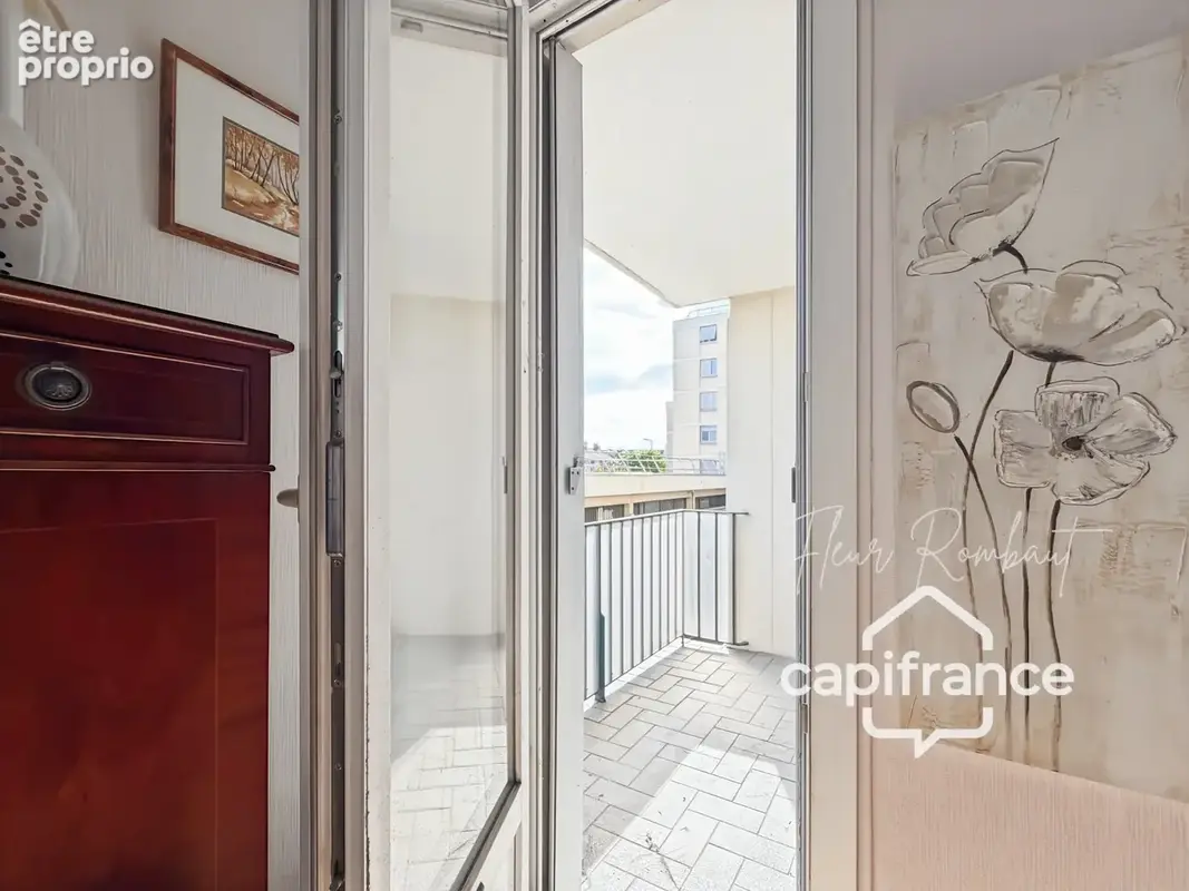 Appartement 2 pièces lumineux avec loggia, balcon, cave et parking proche gare - photo 18