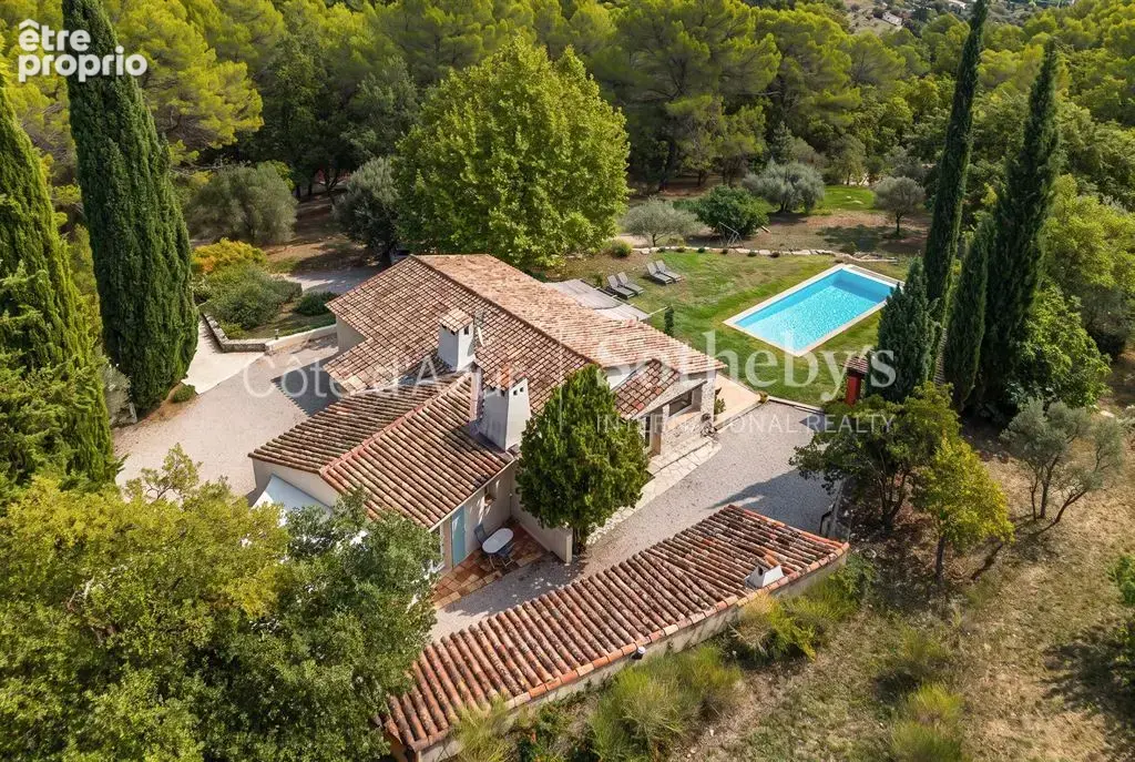 Villa provençale de 200 m² avec piscine chauffée et maison d’amis - photo 3