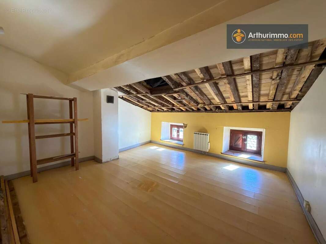 Appartement à MONTFERRIER