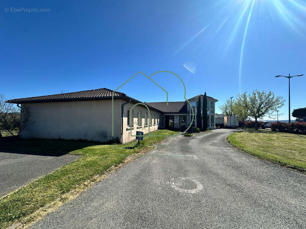 Commerce 649 m² à Almont-Les-Junies  - photo 4