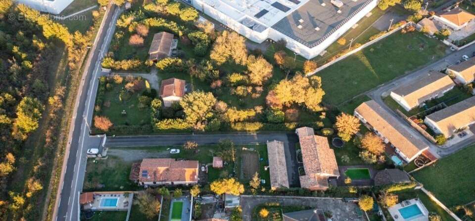 Terrain à COLOMIERS