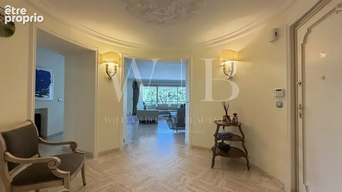 Cannes, la Croisette - Port Canto. Appartement de 229 m² avec vue mer + dépendances - photo 7