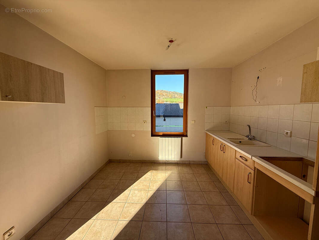 Appartement à THORENS-GLIERES