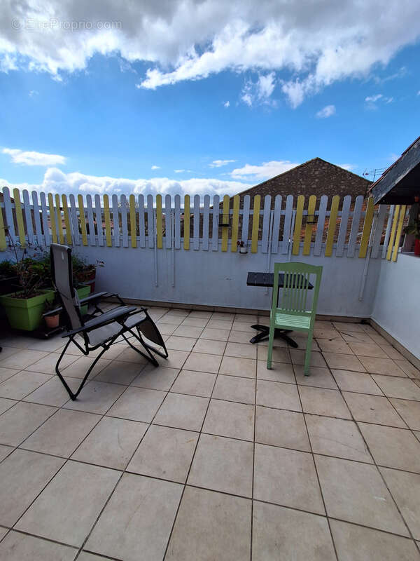 Appartement à LEZIGNAN-CORBIERES