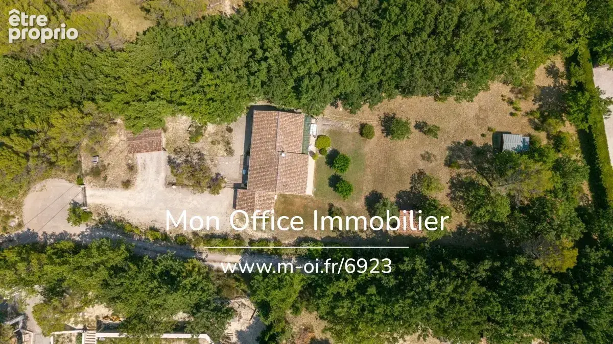 Référence : 6923-EBE. - Maison de plain-pied 120 m² sur 4 000 m² de terrain – Un havre de paix aux portes d’Aix-en-Provence - photo 15