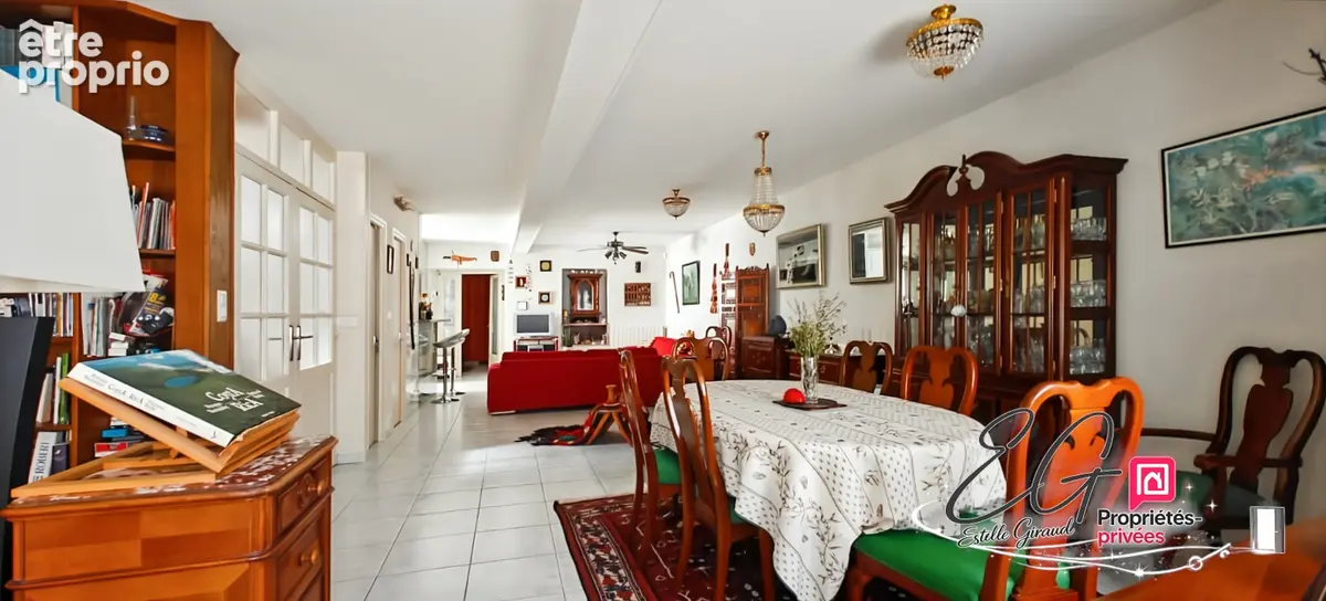Maison de caractère spacieuse, avec terrasse  et garage - photo 2