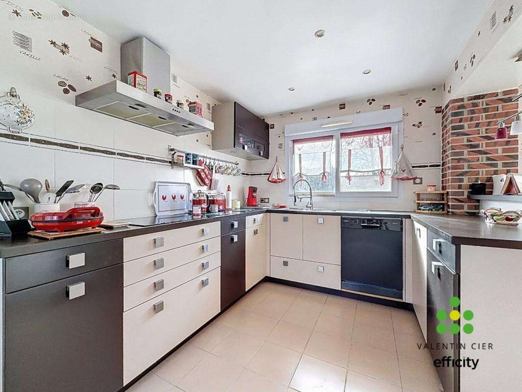 Maison à CHATEAUNEUF-EN-THYMERAIS