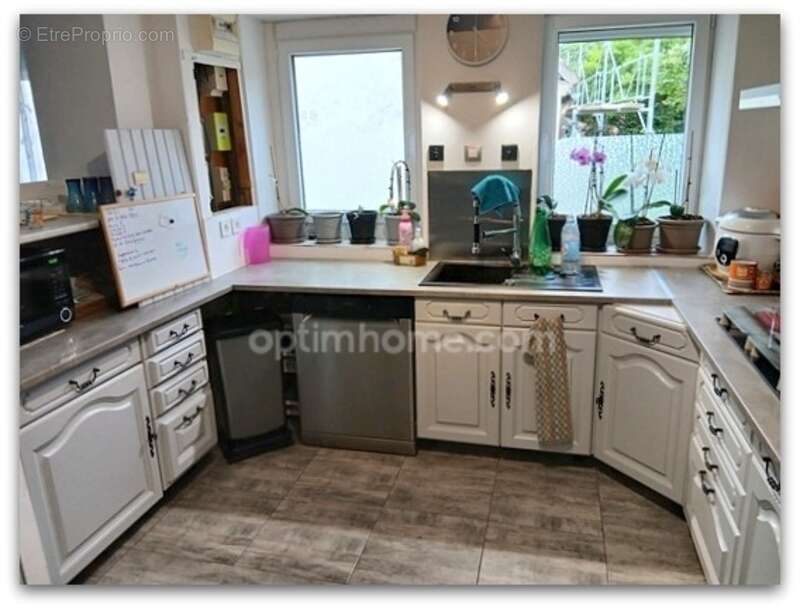 Maison à SAINT-LEOPARDIN-D'AUGY