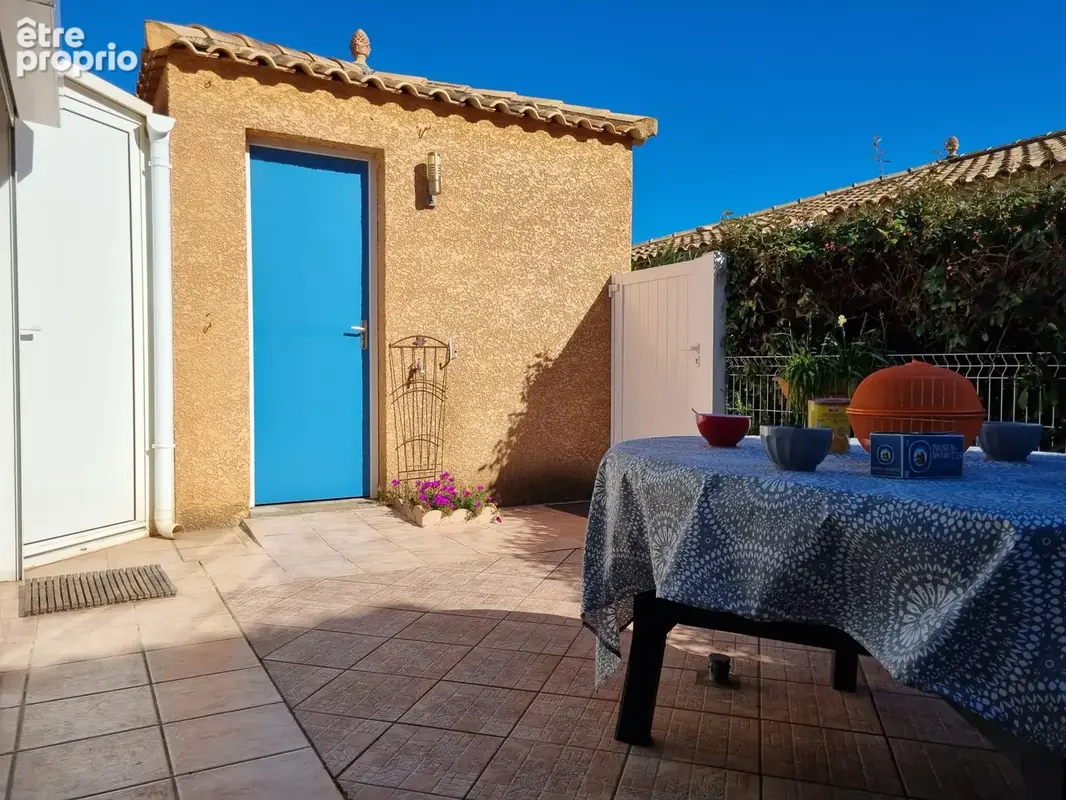 A vendre - gruissan plage - pavillon de plain-pied - bord de mer - 2 chambres - piscine - parking - photo 18