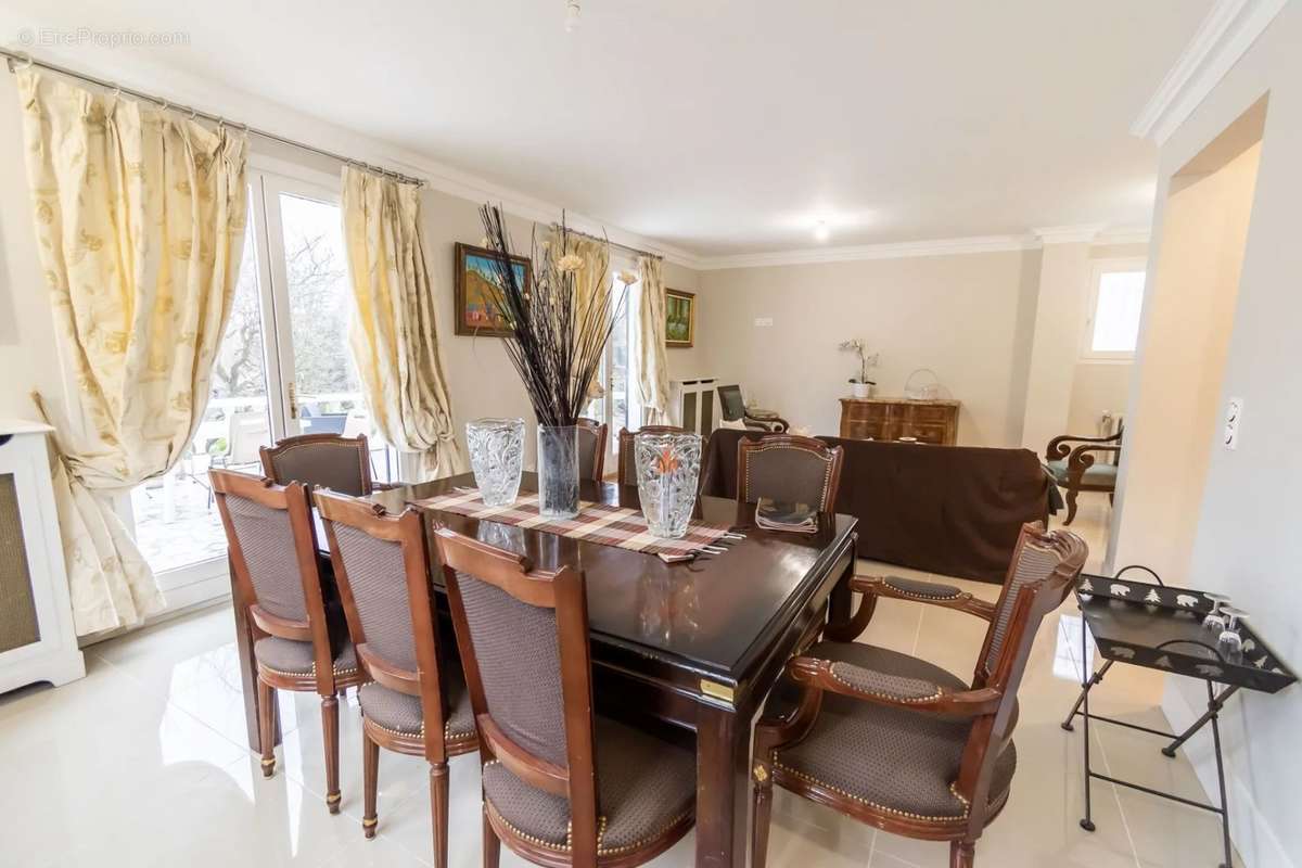 Maison à MONTMORENCY