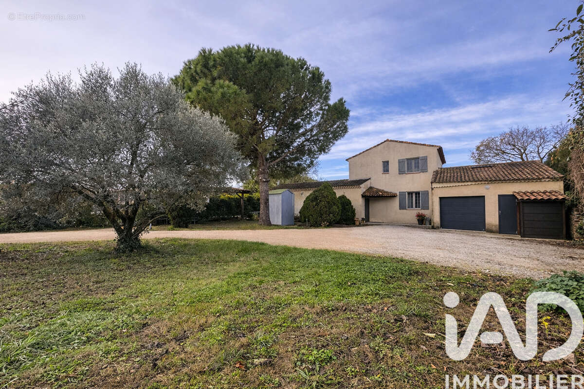 Maison 190 m² à Sernhac  - photo 4