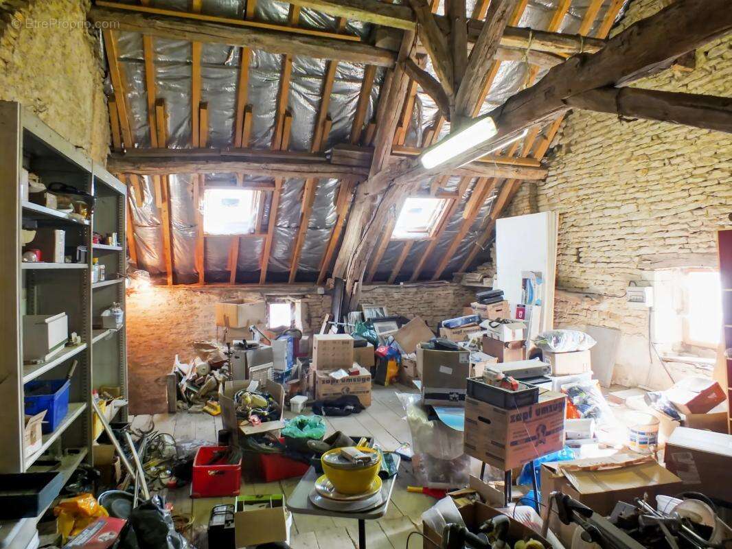 Maison à ASNIERES-EN-MONTAGNE