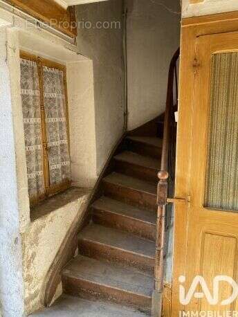 Maison 100 m² à Saint-Martin-De-Bavel  - photo 7