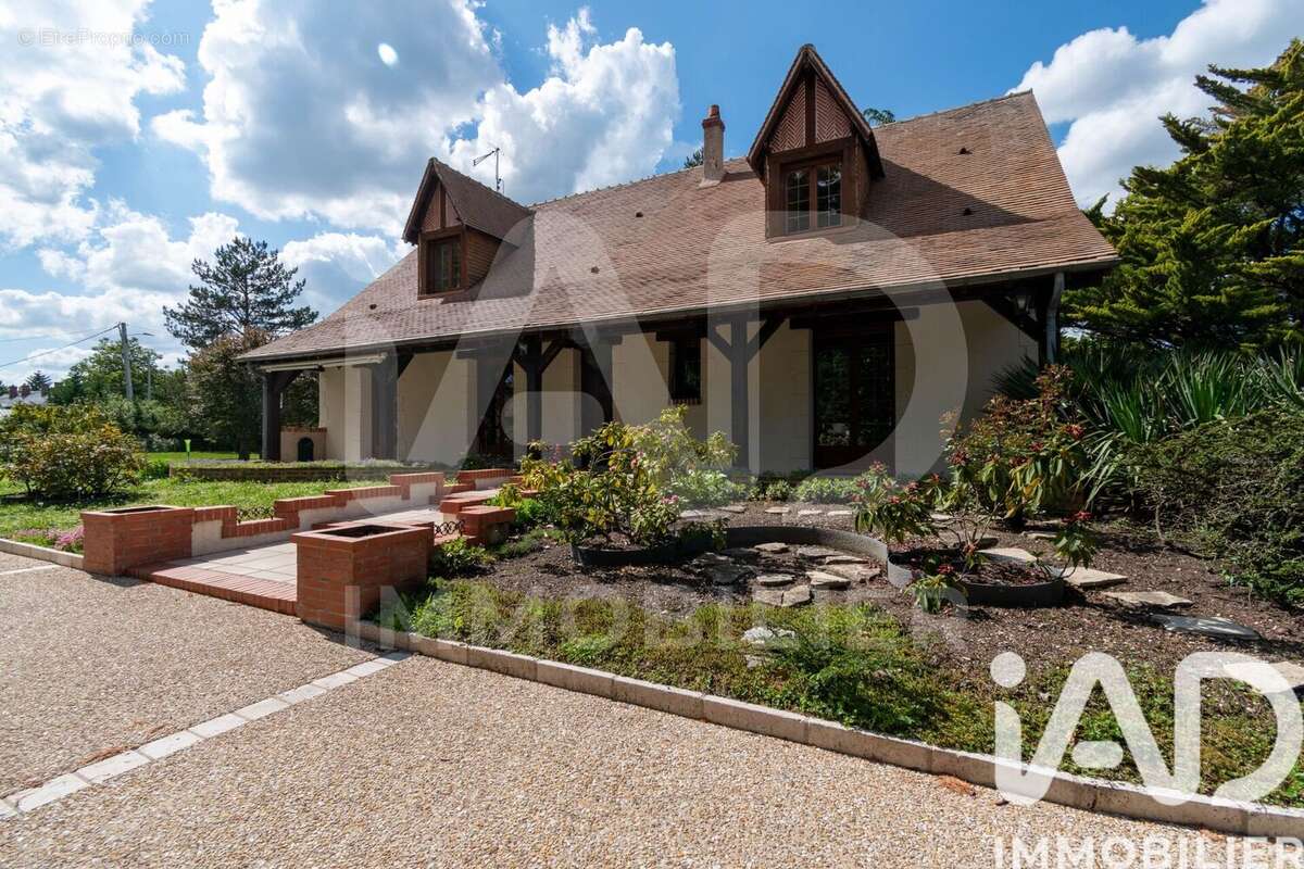Photo 3 - Maison à LES MONTILS