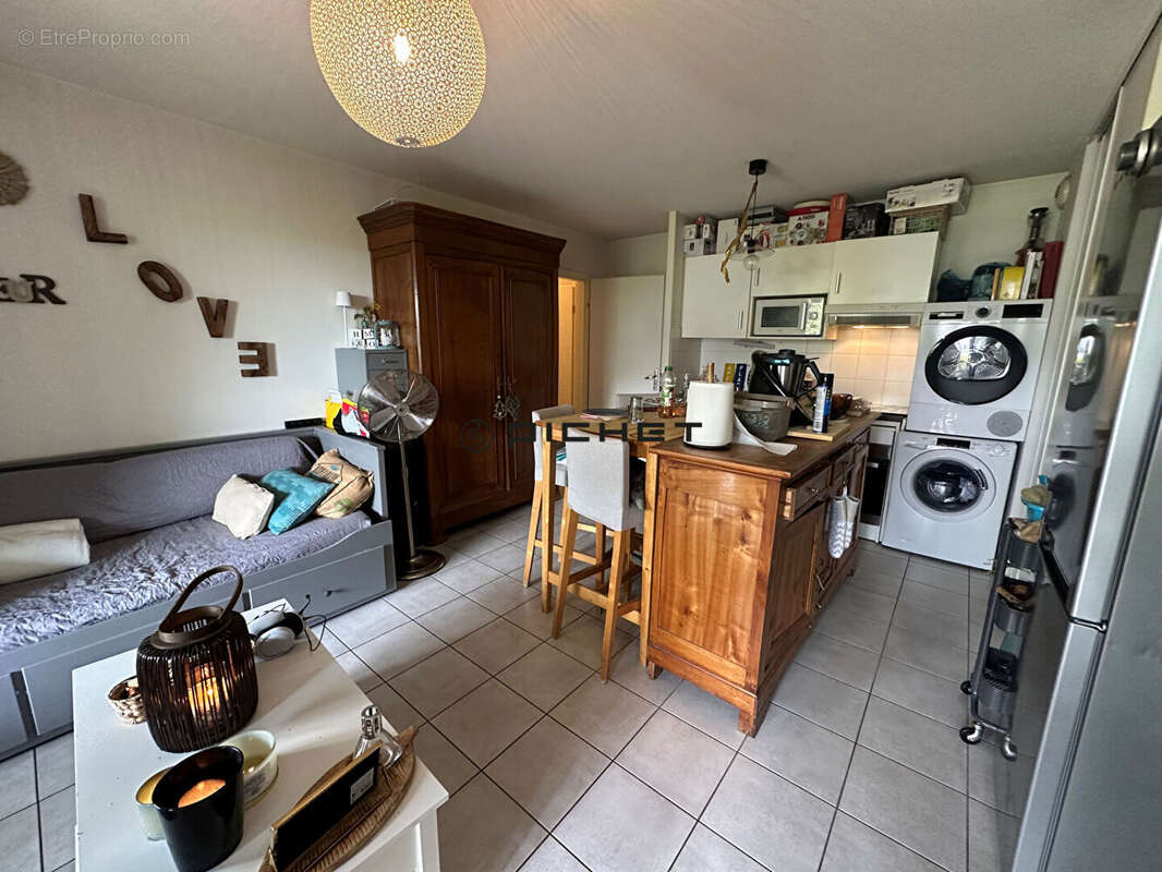 Appartement à VILLENAVE-D&#039;ORNON