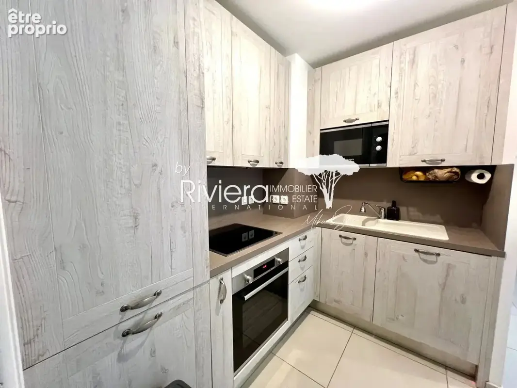 Grand 2 pieces avec double garage et piscine ! - photo 5
