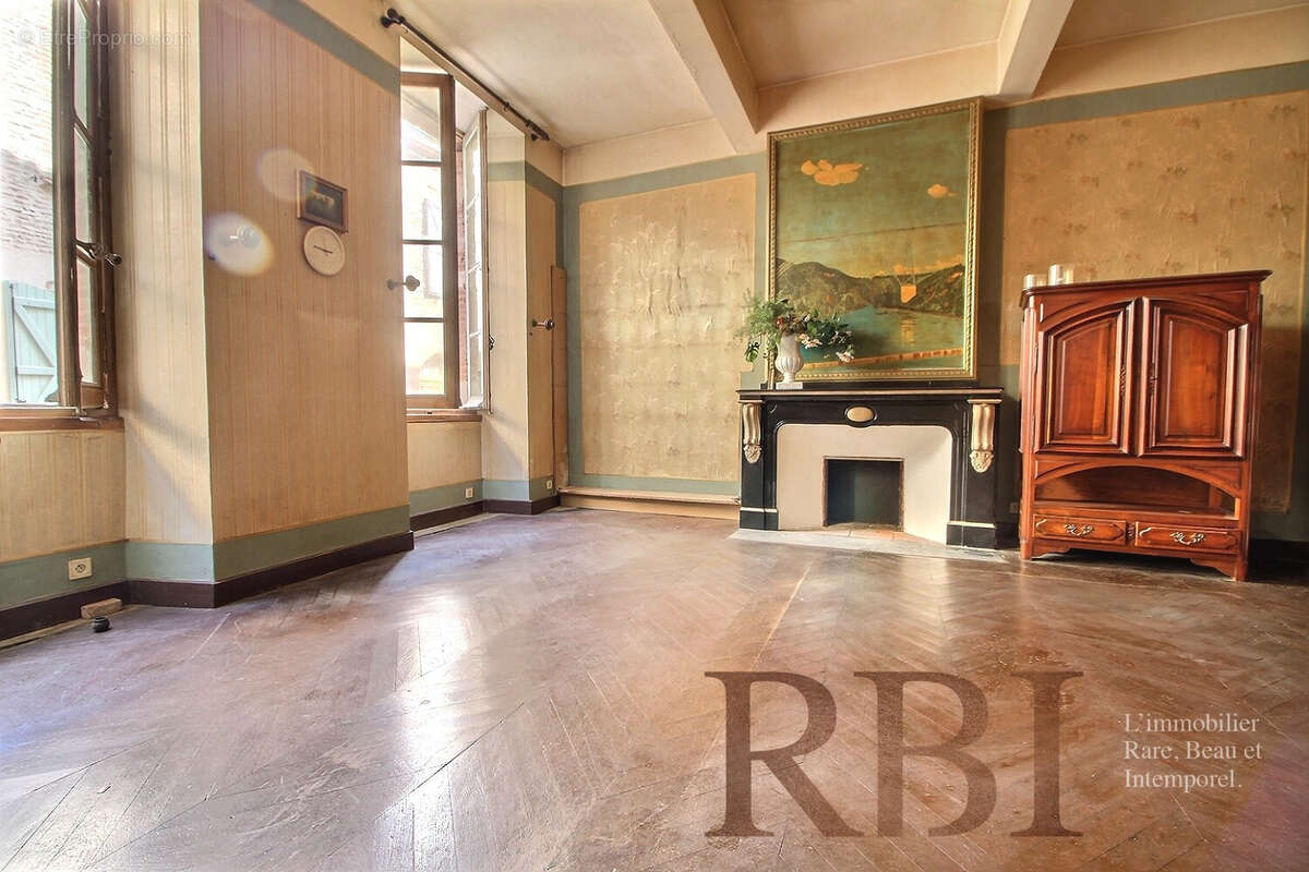 Maison à MONTESQUIEU-VOLVESTRE