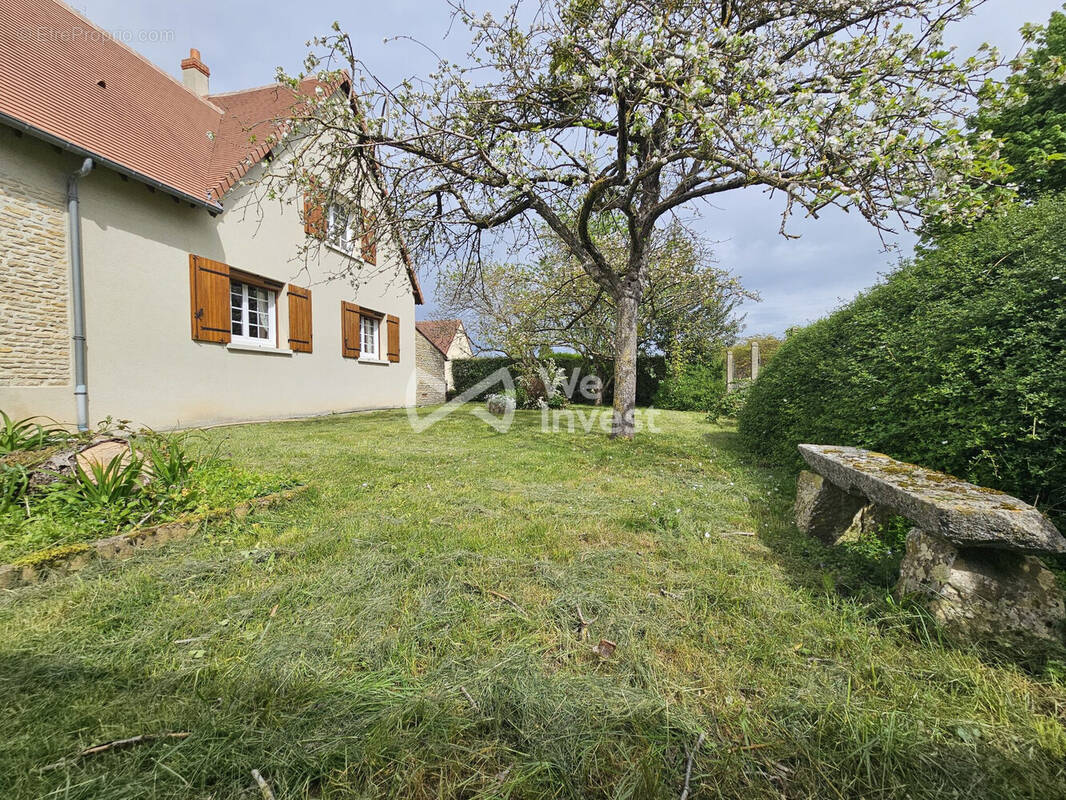 Maison à MEZIDON-CANON