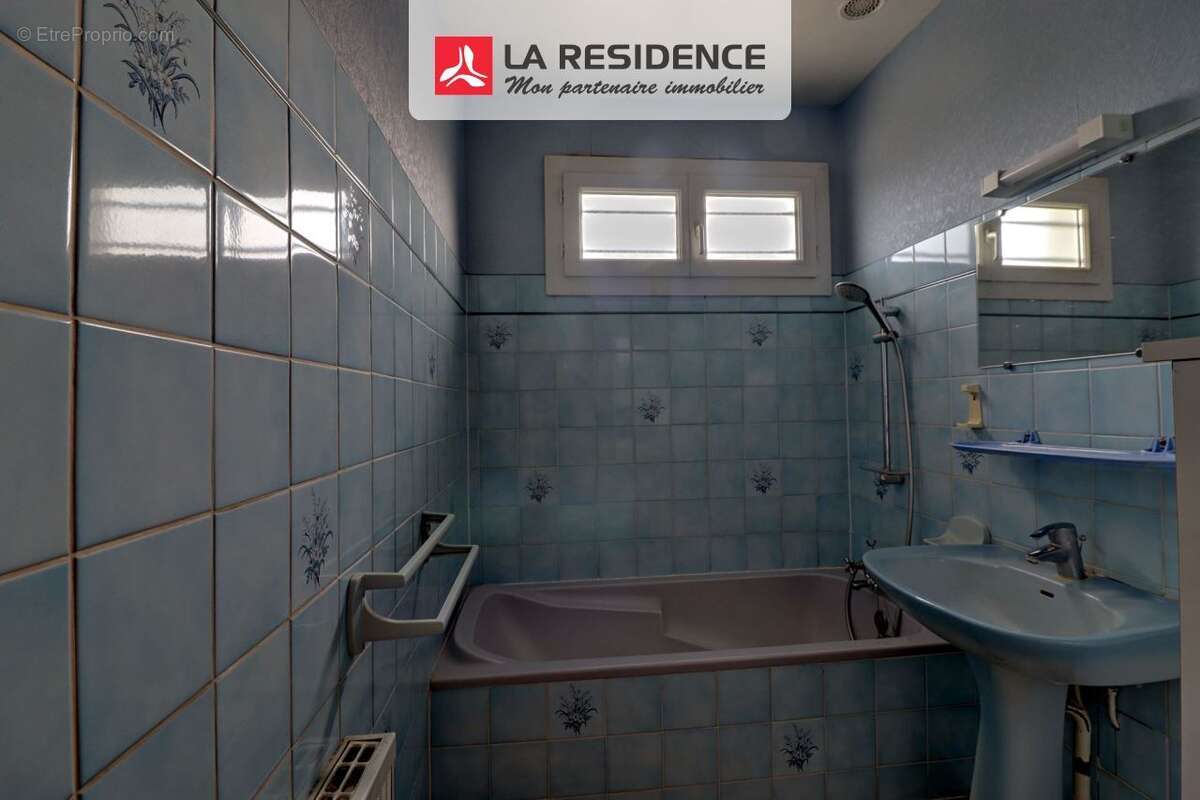 Maison à LA FALAISE